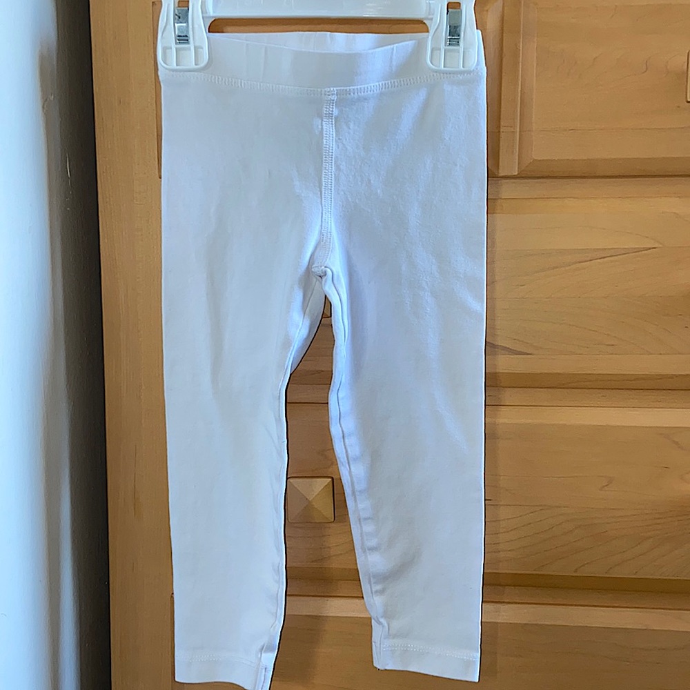 Primary brand in White Leggings in 18-24M 3T
